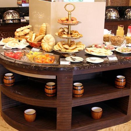 The Retreat Hotel & Convention Centre Mumbai Eksteriør bilde