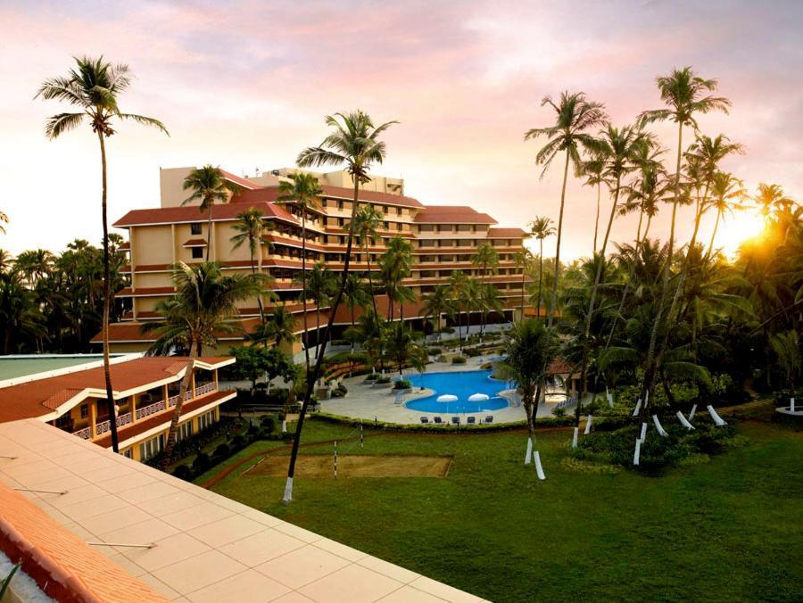 The Retreat Hotel & Convention Centre Mumbai Eksteriør bilde