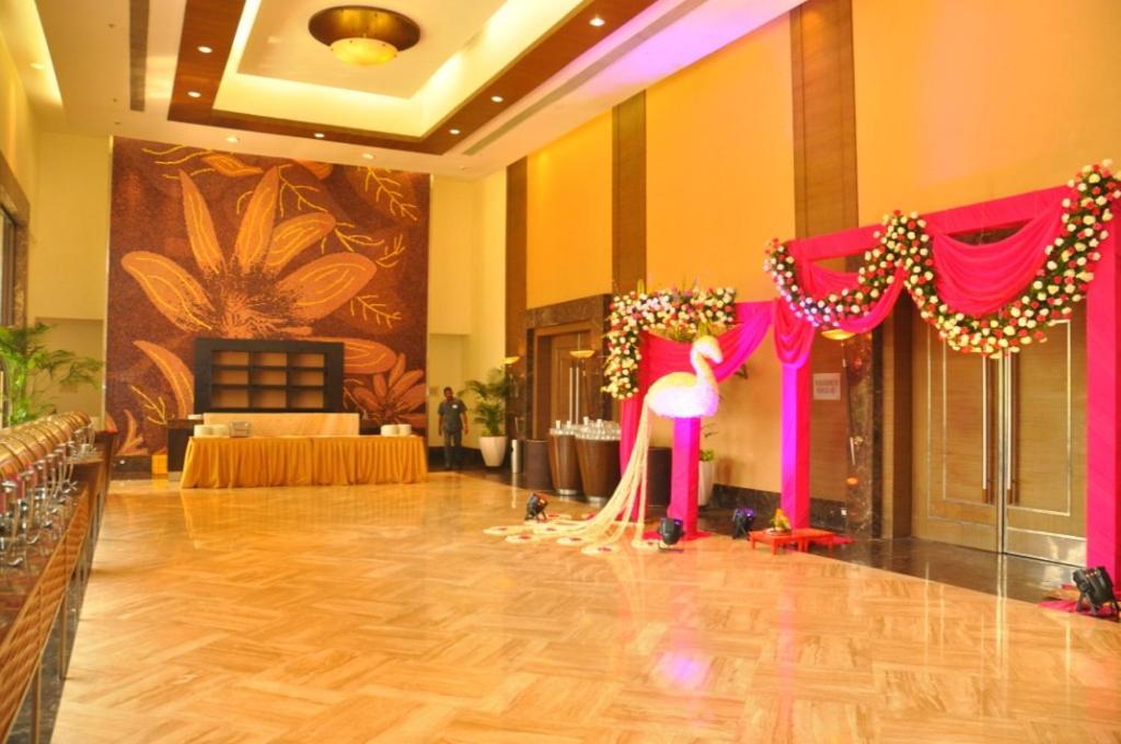 The Retreat Hotel & Convention Centre Mumbai Eksteriør bilde